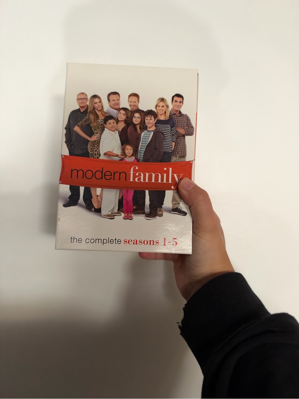 Modern Family: The Complete Seasons 1-5 DVD Box Set - White/Red
